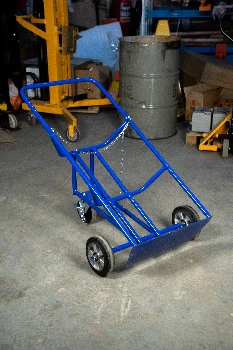 Тележка для металлических бочек TOR КБ-2 (250 пневмо+160 поворотное) 1023594 – фото товара
