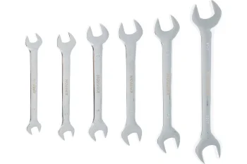 https://cdn.vseinstrumenti.ru/images/goods/ruchnoj-instrument/gaechnye-klyuchi/1272365/1200x800/51683687.jpg